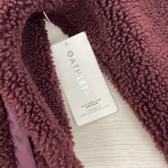 NWT Athleta Cozy Sherpa Sweatshirt - Picture 4 of 7